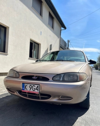 Ford Escort cena 10000 przebieg: 158000, rok produkcji 1997 z Szczawnica małe 37